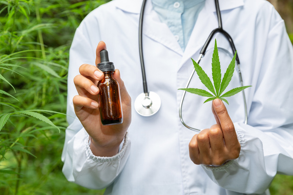 New Study on Medical Marijuana and Chronic Pain, Opioid Use